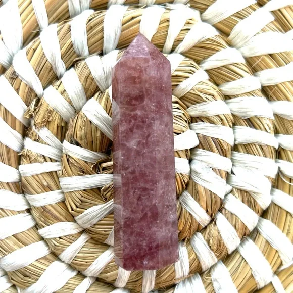 🍓 Strawberry Quartz - Picture 3 of 3